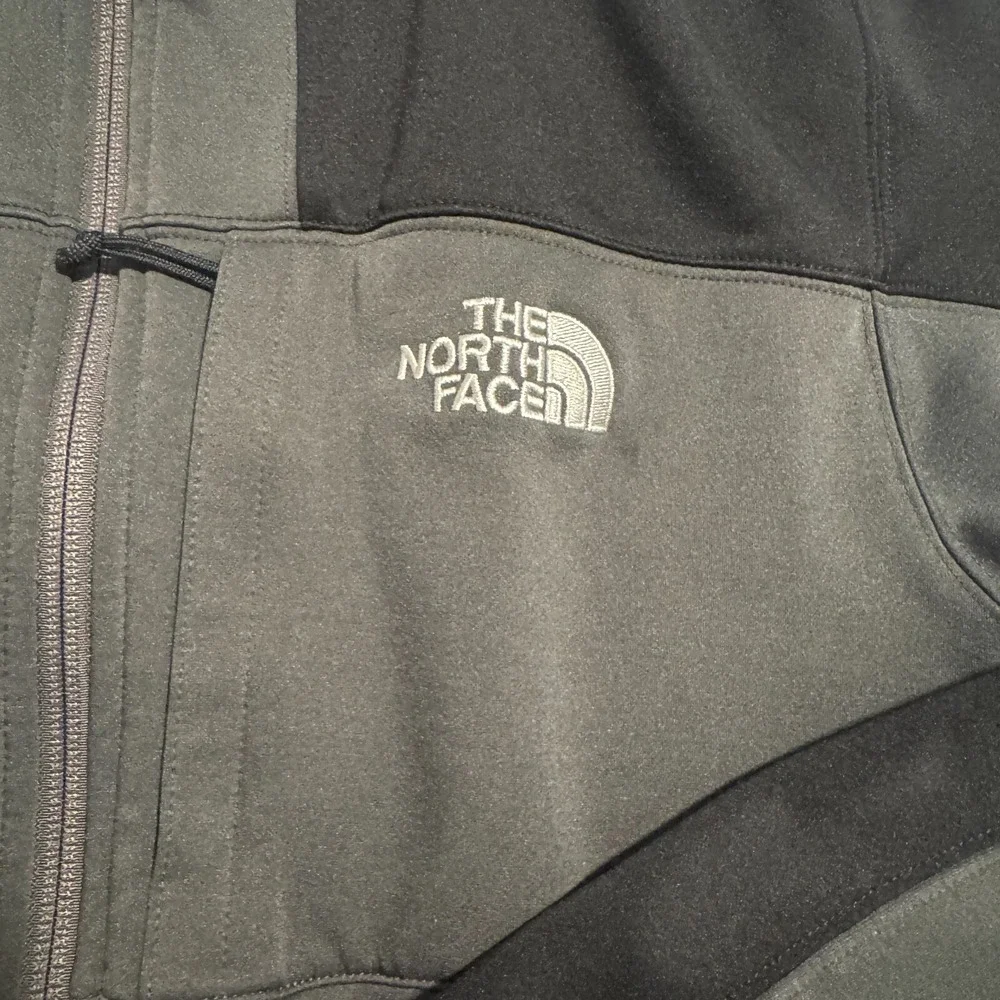 The‎ North Face TKA Stretch Full-Zip Jacket Black and Gray Men's Size Medium